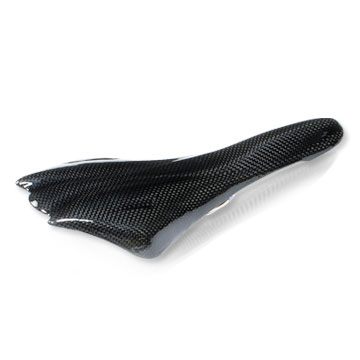 Full carbon saddle special shape, with titanium rails